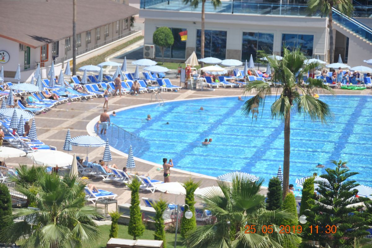 imagini hotel LONICERA RESORT